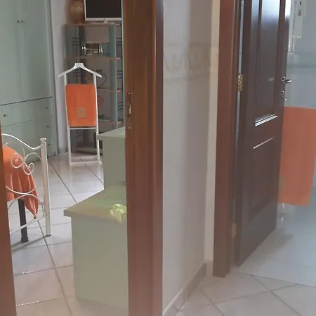 Laura فندق مبيت وإفطار *