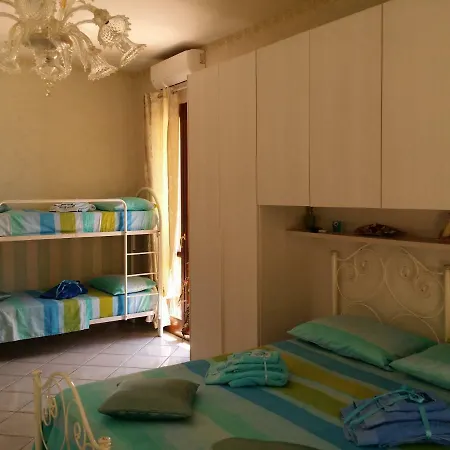 فندق مبيت وإفطار Laura *